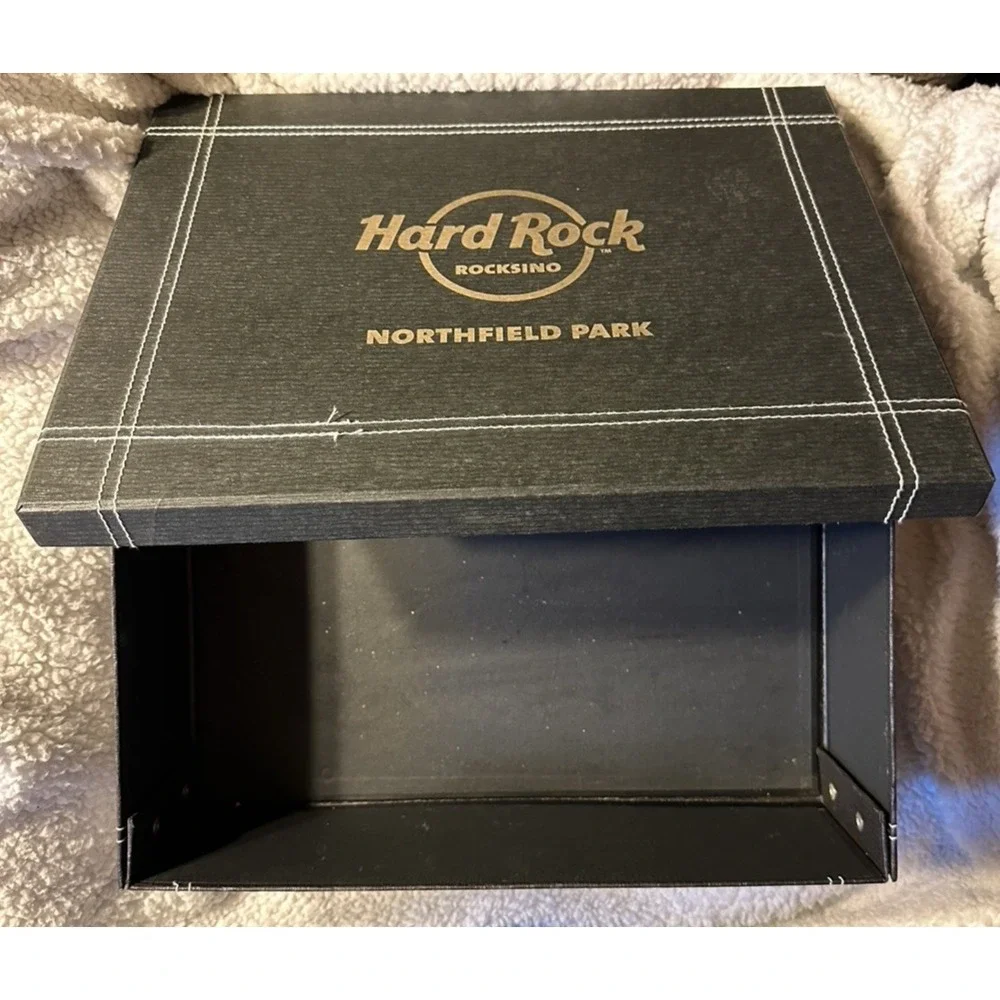 Hard Rock Extra Large Black Heavy Snap Stitched Gift Box w Lid 16